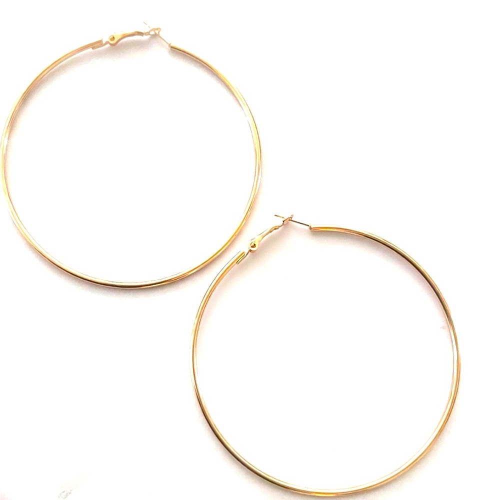 🔥🔥🆕Boho Chic Large Gold Hoop Earrings - Picture 4 of 6
